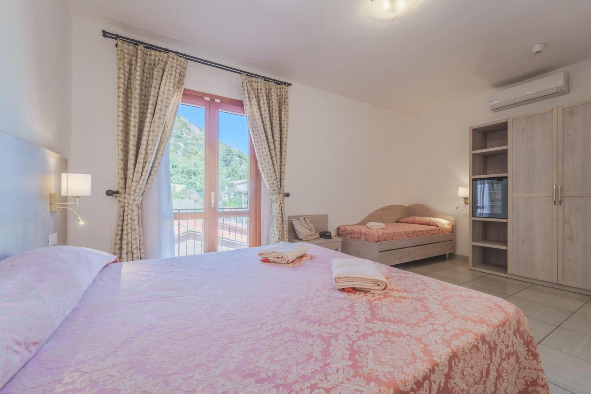 Hotel Lo Scirocco Fetovaia Zewnętrze zdjęcie